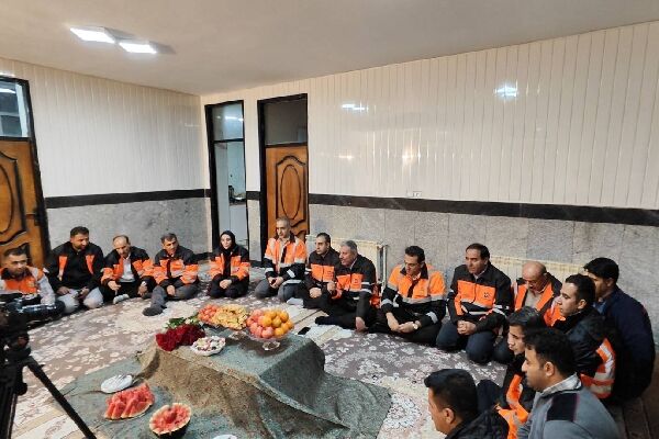 نشست شب یلدایی مدیر کل راهداری لرستان با راهداران  شب یلدا