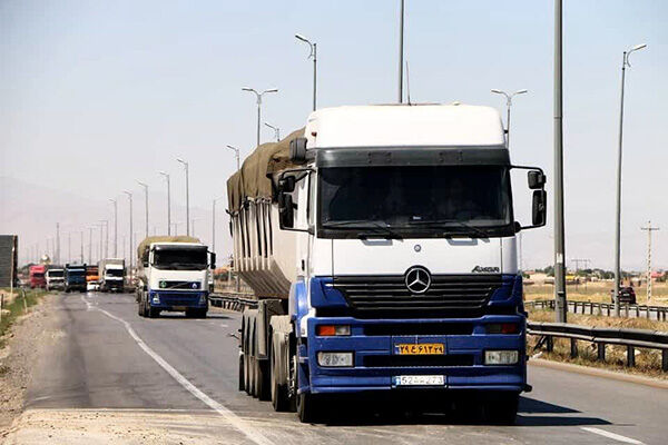 تردد ۲۷ میلیون خودرو در ایام طرح اربعین و روزهای پایانی ماه صفر در محورهای استان مرکزی ماشین سنگین اراک