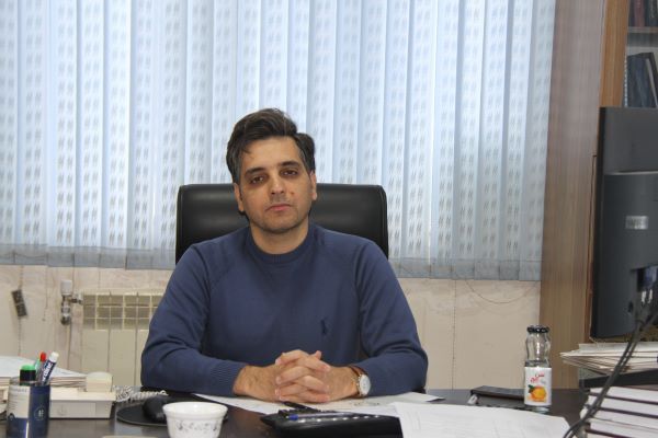 احیای باغ مزار قبرستان نو قم با واگذاری اراضی ۴۸ هکتاری پردیسان طاهری نیا رییس اداره بازآفرینی قم