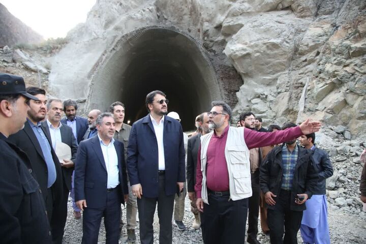 اتمام عملیات حفاری ۳۹ رشته تونل به طول ۱۷ کیلومتر در راه آهن چابهار-خاش وزیر