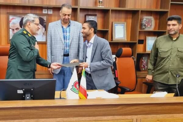 وظیفه بسیج کارمندان ایجاد فضای مناسب خدمت در ادارات است وظيفه بسيج كارمندان ايجاد فضاي مناسب خدمت در ادارات است