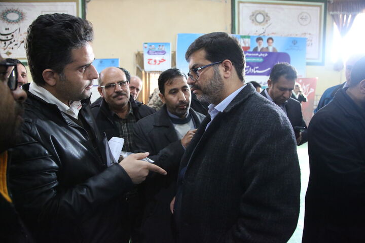 دومین روز برگزاری ستاد ارتباطات مردمی  وزارت راه و شهرسازی در زنجان ببینید| برگزاری ستاد ارتباطات مردمی وزارت راه و شهرسازی در استان زنجان