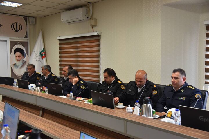 برگزاری نشست هم اندیشی بررسی و تحلیل تصادفات محورهای شرق استان تهران نشست هم اندیشی بررسی و تحلیل تصادفات محورهای شرق استان تهران