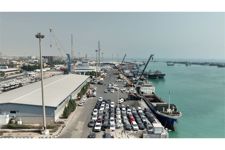 تردد نزدیک به ۳۰ هزار فروند شناور در بنادر غرب استان هرمزگان غرب هرمزگان