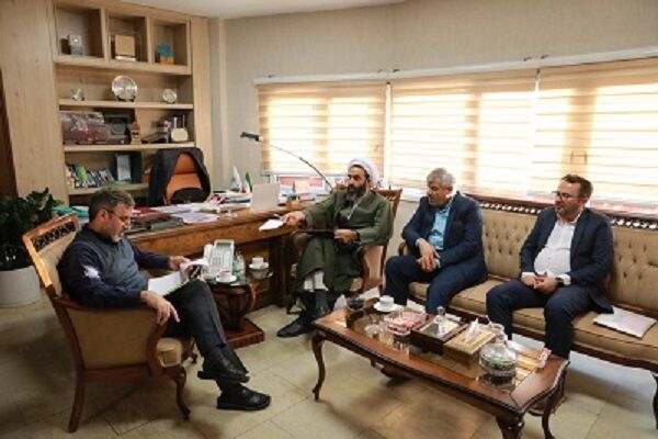 راهکارهای بازآفرینی و نوسازی بافتهای ناکارآمد خمینیشهر بررسی شد دیدار