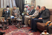 بازدید مدیر کل راهداری فارس با خانواده شهید