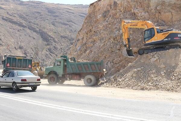 زیرساختهای لازم برای تردد زائران اربعین در مریوان فراهم است راهسازی کردستان