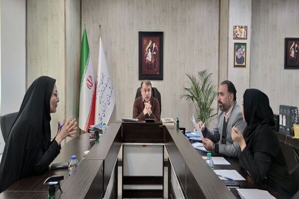 دیدار چهره به چهره مدیرکل راه و شهرسازی استان خراسان شمالی با ۱۸ شهروند پیگیری دغدغه های مردمی در دیدار چهره به چهره مدیرکل راه و شهرسازی استان خراسان شمالی با ۱۸ شهروند