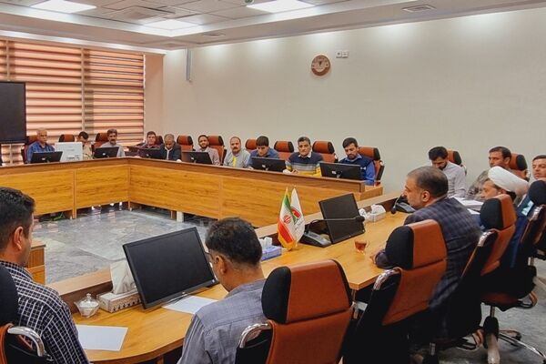 از فعالین نماز جماعت اداره کل راهداری و حمل ونقل جاده ای استان کرمان تجلیل شد از فعالين نماز جماعت اداره کل راهداری و حمل ونقل جاده ای استان كرمان تجلیل شد