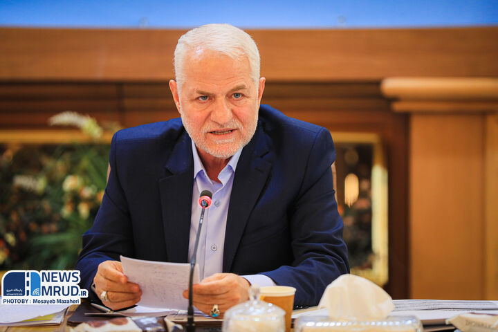 برنامهریزی تأمین ۲ هزار دستگاه اتوبوس برای توسعه ناوگان حملونقل جادهای ببینید| برگزاری نشست ۱۳۴ کمیسیون ایمنی راههای کشور با حضور وزیر راه و شهرسازی