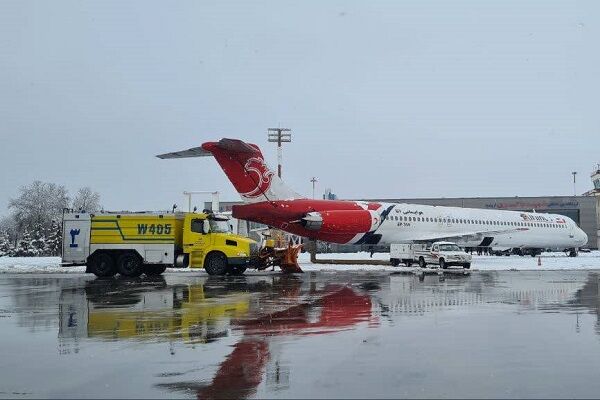 لغو و تاخیر برخی پروازها به دلیل شرایط نا مساعد جوی