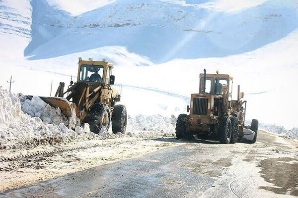 برفروبی ۳ هزار کیلومتر- باند از راههای استان مرکزی  برفروبی اراک