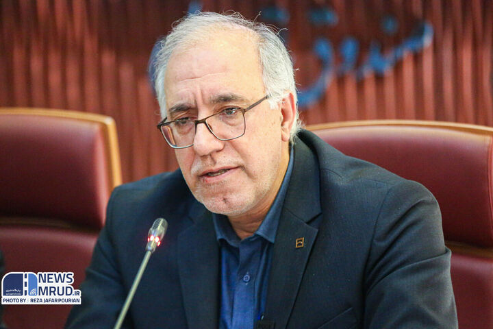 پیگیر صدور مجوزهای قانونی برای ۱۰۰ همت افزایش سرمایه بانک مسکن هستیم عباس حسینی