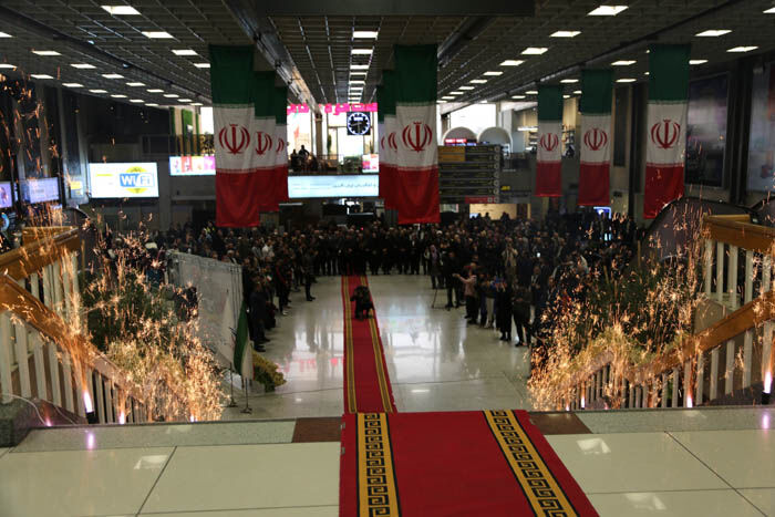 ۸ پروژه در فرودگاه مهرآباد به ارزش ۱۵۰۰ میلیارد ریال طی دهه فجر افتتاح میشود ببینید | بزرگداشت مراسم 12 بهمن 1402 در فرودگاه بین المللی مهرآباد
