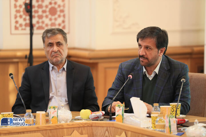 همکاری ایثارگران با معاونت توسعه و منابع انسانی تقویت میشود ببینید | نشست صمیمانه ایثارگران با معاون و مشاور وزیر راه و شهرسازی