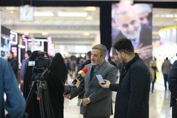 مدیرعامل شرکت بازآفرینی شهری از نمایشگاه رسانههای ایران بازدید کرد نمایشگاه مطبوعات