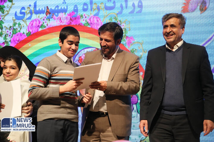 جشن شکوفههای فرزندان کارکنان ستاد وزارت راه و شهرسازی برگزار شد ببینید| برگزاری مراسم جشن شکوفه ها در ستاد وزارت راه و شهرسازی