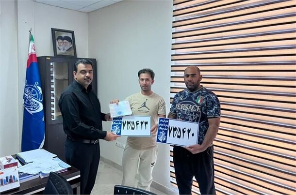 ۷۳ فروند قایق تفریحی گردشگری در کیش گواهینامه ثبت دائم دریافت کردند قایق تفریحی کیش