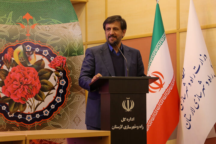 خیران لارستانی در حوزه راه و مسکن، بهترین عملکرد را در سطح کشور داشتهاند محمد علی زهره ای -ایین 1313 زمین جوانی جمعیت لارستان