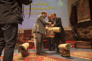 ببینید: مراسم اهدای ۱۳۰۰ قطعه زمین در قالب طرح حمایت از خانواده و جوانی جمعیت در کرمانشاه