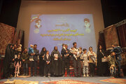 ببینید: مراسم اهدای ۱۳۰۰ قطعه زمین در قالب طرح حمایت از خانواده و جوانی جمعیت در کرمانشاه