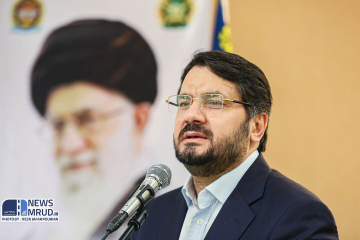 وزیر _ مهرداد بذرپاش _ پرتره