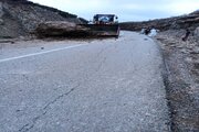 ببینید| تلاش  شبانه روزی و بی وقفه راهداران جنوب سیستان و بلوچستان برای تسهیل تردد در مناطق سیل زده