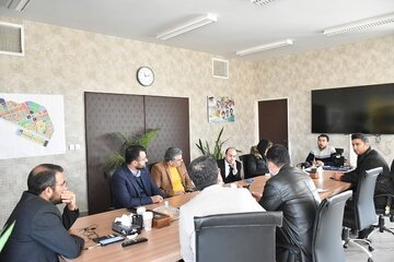 جلسه برنامه ریزی سفر وزیر راه و شهرسازی به شهر جدید ایوانکی