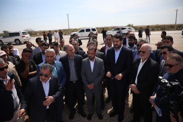 ببینید| آغاز عملیات اجرایی باند دوم جاده اهواز – خرمشهر با حضور وزیر راه و شهرسازی