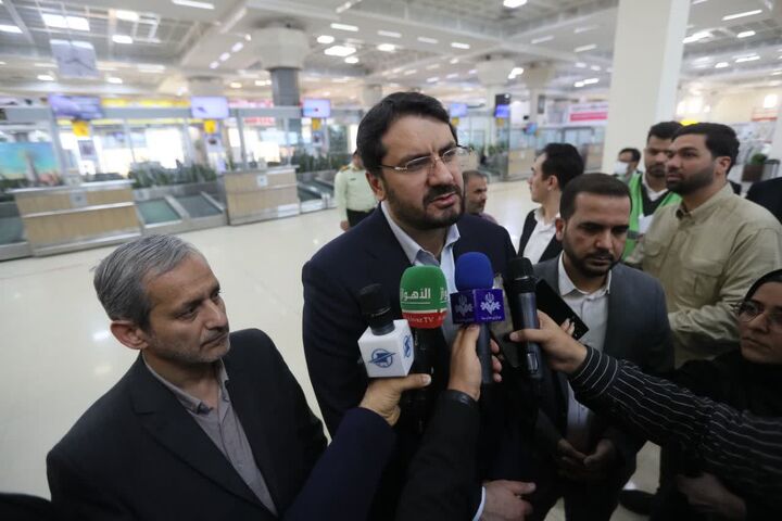 ظرفیت فرودگاه اهواز به بیش از ۲ میلیون و ۸۰۰ هزار نفر افزایش یافت وزیر در جمع