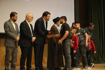 ببینید| برگزاری جشن جوانی جمعیت در استان خوزستان با حضور وزیر راه و شهرسازی