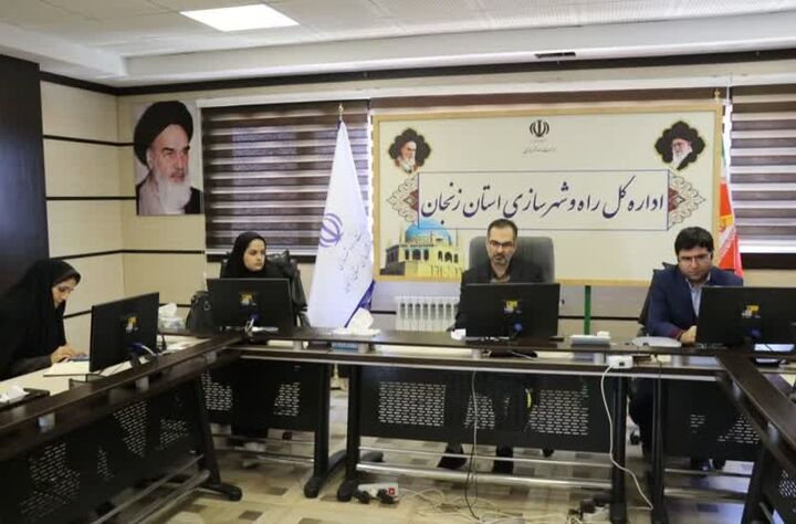 نشست  شورای هماهنگی روابط عمومیهای وزارت راه و شهرسازی در استان زنجان با موضوع سفرهای نوروزی برگزار شد نشست