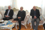 بیبینید: دیدار صمیمی مدیران راه و شهرسازی اردبیل با خانواده معظم شهدا