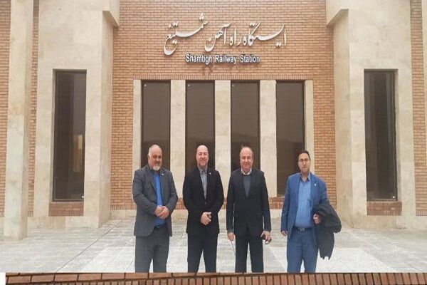 بازدید مدیرکل لجستیک راه آهن کشور از ایستگاه مرزی شمتیغ راه آهن شرق ع