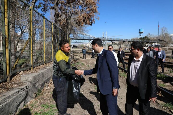 دیدار مدیرعامل راهآهن با کارکنان و مرور برنامههای سال جدید صالحی دیدار