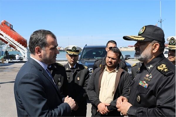 بازدید فرمانده نیروی دریایی راهبردی ارتش جمهوری اسلامی ایران از بندر امیرآباد بازدید