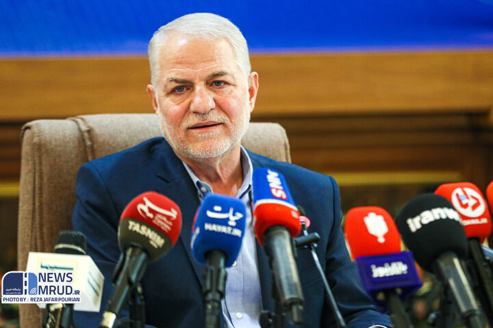 ۱۸ میلیون نفر در نوروز ۱۴۰۳ با ناوگان عمومی سفر کردند  ببینید | نشست خبری معاونان وزیر راه و شهرسازی در حوزه حمل و نقل با موضوع عملکرد سفرهای نوروزی