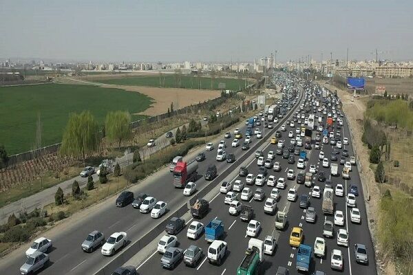 ورود بیش از ۷ میلیون خودرو به محورهای مواصلاتی البرز ورود خودرو