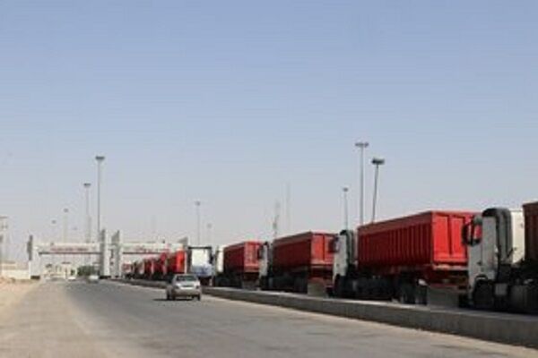 بیش از ۲ میلیون و ۸۰۰ هزار تن کالا از مرزهای خوزستان ترانشیپ شد ترانشیپ