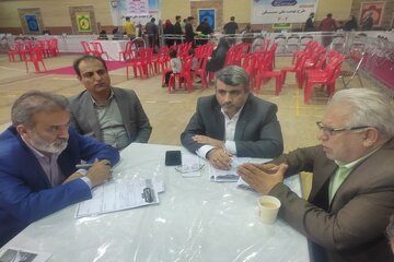 ببینید|حضور مدیر کل راه و شهرسازی شرق استان سمنان (شاهرود) در میز خدمت ارتباطات مردمی