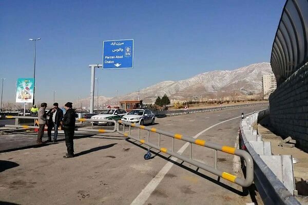 ادامه مسدودیت مسیر رفت و برگشت جاده چالوس و آزادراه تهران – شمال