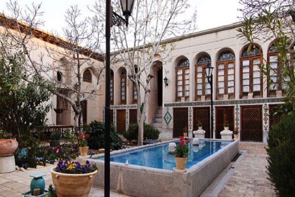 ضرورت اتخاذ رویکردهای نوین در اجرای ساختمان  خانه شیخ بهایی