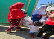 ببینید| کمک و امداد رسانی کارکنان راه و شهرسازی شمال سیستان و بلوچستان به سیل زدگان جنوب استان