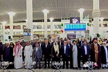 ویدیو | بازدید سفیر عربستان از ترمینال سلام شهر فرودگاهی امام خمینی(ره) همزمان با مراسم آیین بدرقه اولین کاروان زائران ایرانی به عمره مفرده