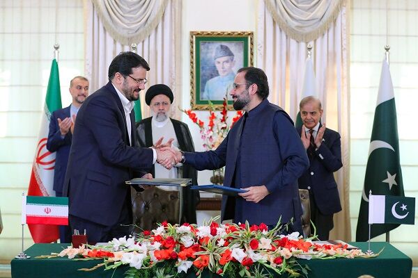 توسعه پایانههای مرزی و افزایش پروازها میان ایران و پاکستان بذرپاش پاکستان