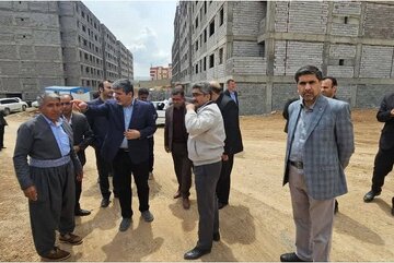 بازدید مدیر کل راه وشهرسازی کردستان از نهضت ملی سقز