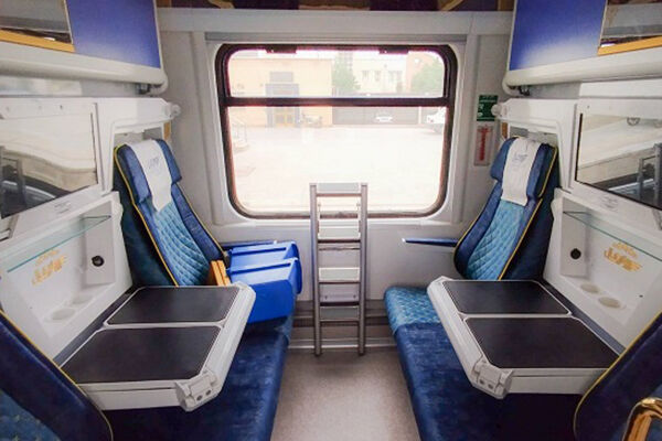 چهارمین قطار مسافربری پنجستاره قم - مشهد راهاندازی شد قطار 5 ستاره