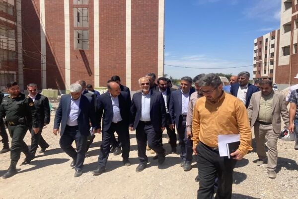 ببینید| بازدید میدانیاستاندار خوزستان و مدیرکل راه و شهرسازی از پروژه نهضت ملی مسکن مهرشهر دزفول