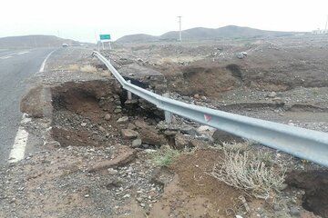 خسارت دیدن بیش از ۹۰ دستگاه پل و آبرو شهرستان کاشان در سیل اخير