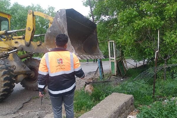 رفع ۳۴ مورد تجاوز به حریم راههای شهرستان بروجرد حریم راه